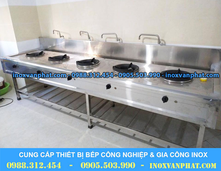 Bếp á công nghiệp